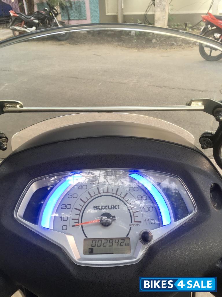 Black Suzuki Access 125 Special Edition BS6