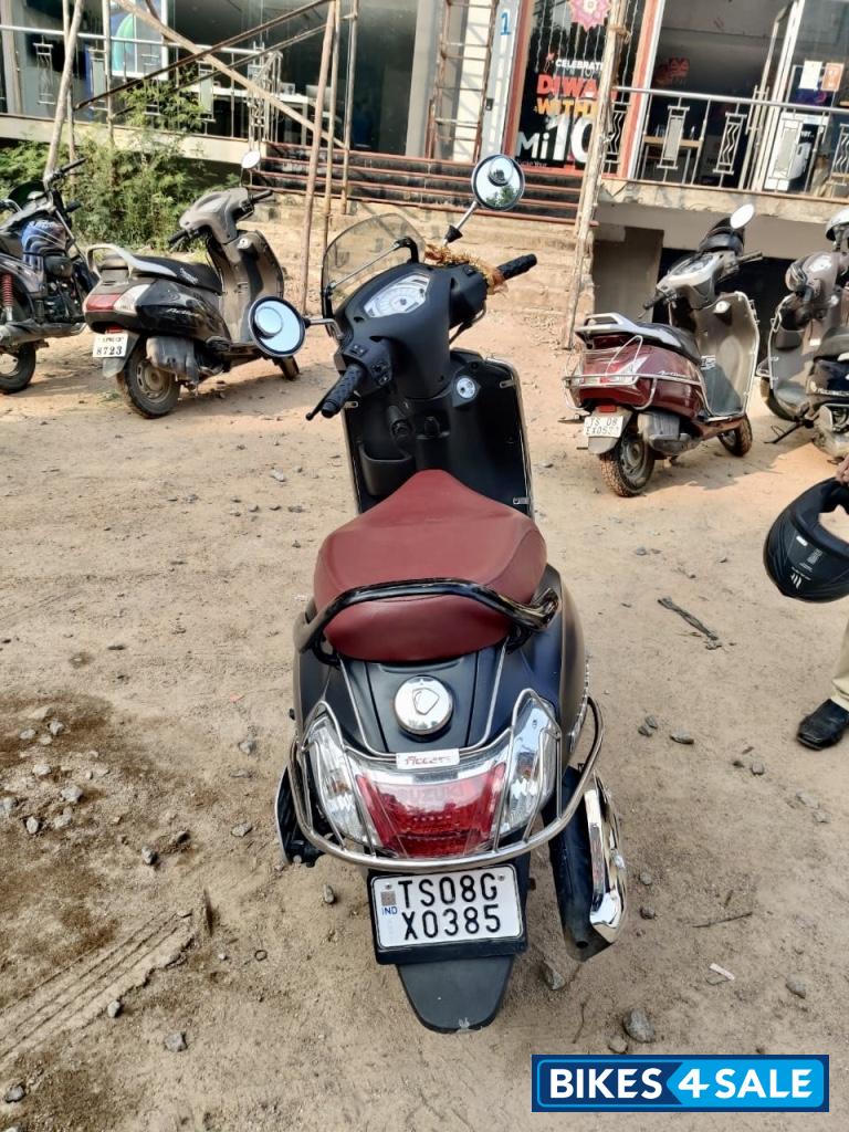 Black Suzuki Access 125 Special Edition BS6