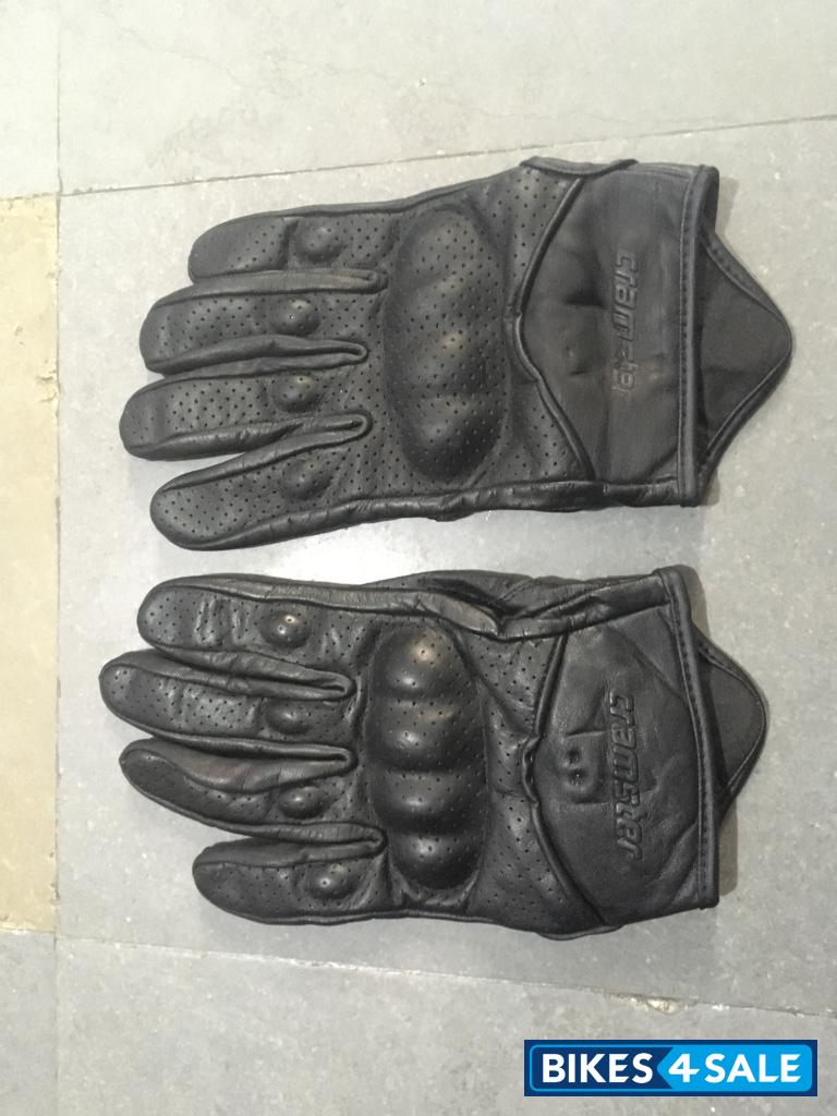 Black Suzuki Access 125 Special Edition BS6