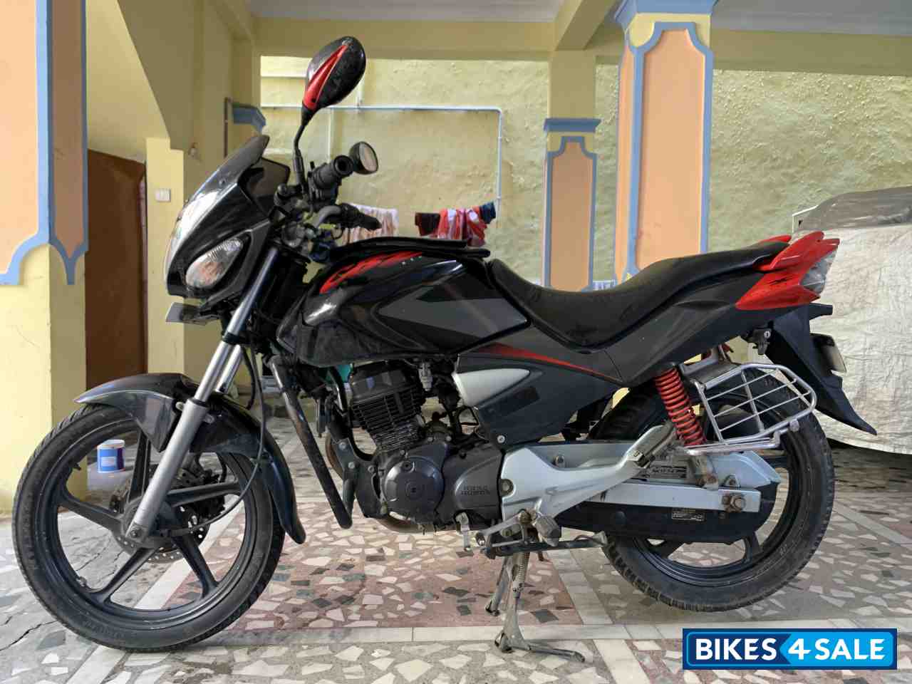 Used 2011 model Hero CBZ Xtreme for sale in Hyderabad. ID 294048