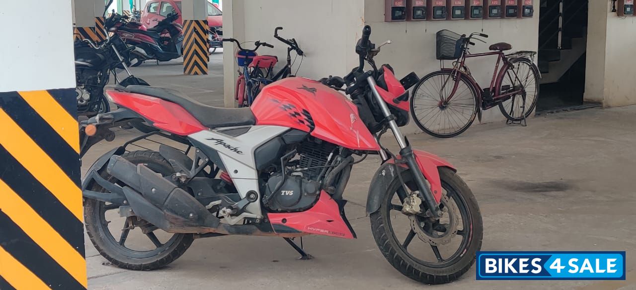Used 2018 model TVS Apache RTR 160 4V for sale in Vijayawada. ID 294097. Red colour Bikes4Sale