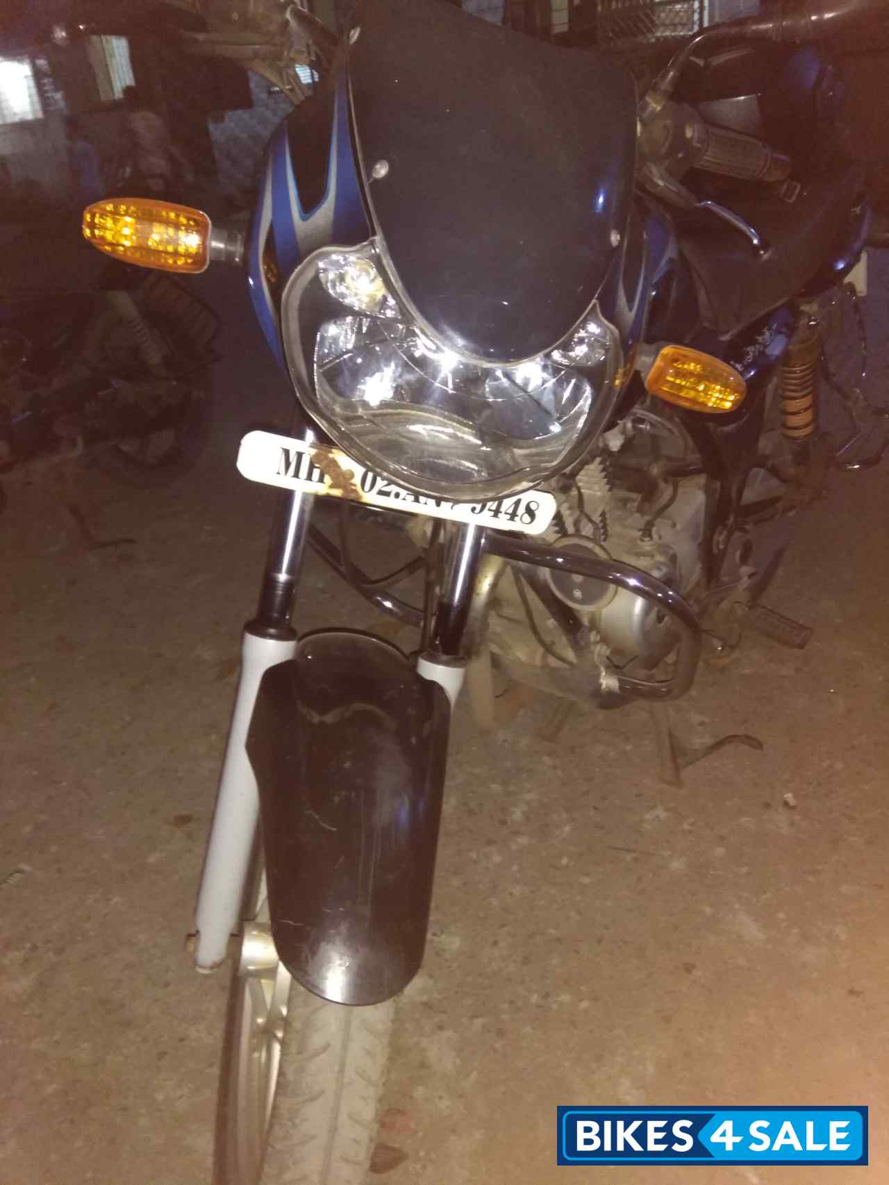 Blue Black Bajaj Discover 125