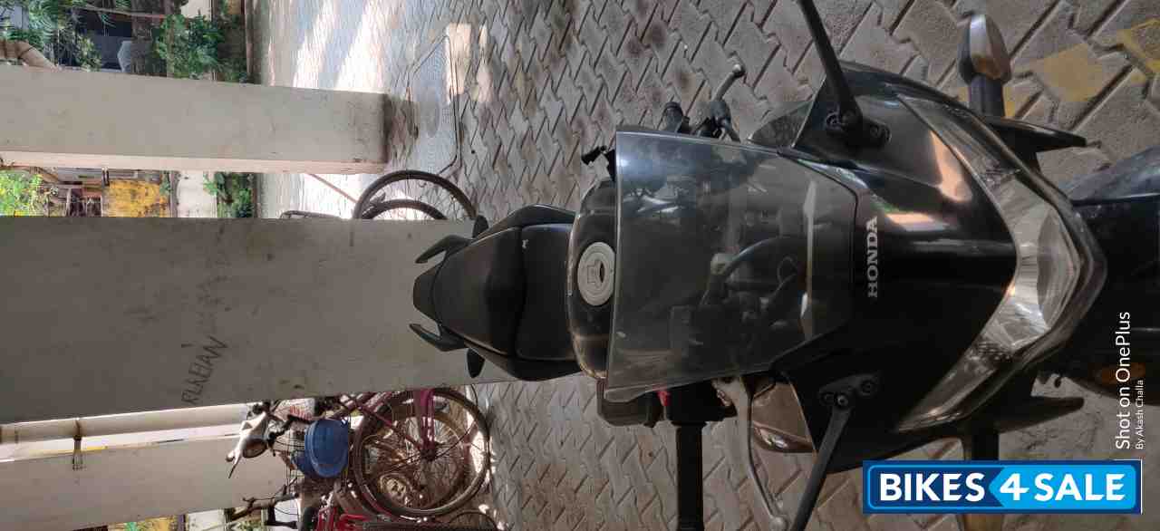 Black Honda CBR 250R