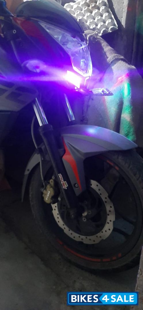 Red Bajaj Pulsar 200 NS