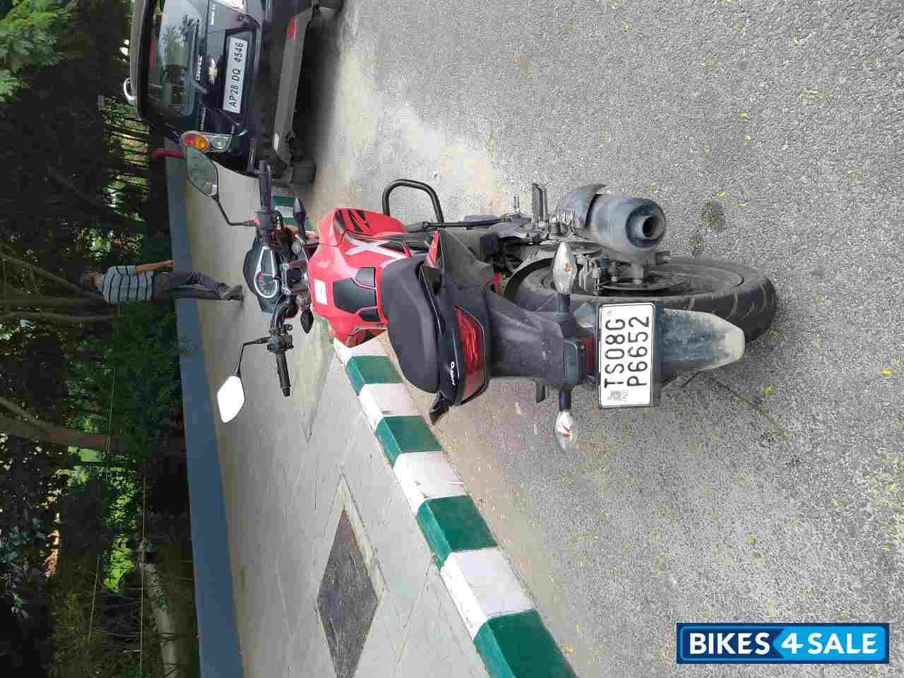 Sport Red Hero Xtreme 200R