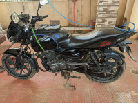 Black Bajaj Pulsar 150 Classic