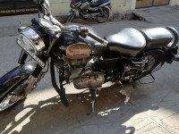 Black Royal Enfield Classic 350