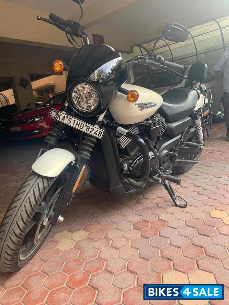 harley davidson street 750 white colour