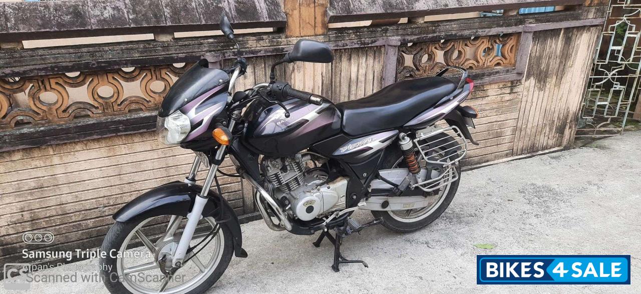Black Bajaj Discover DTSi 125