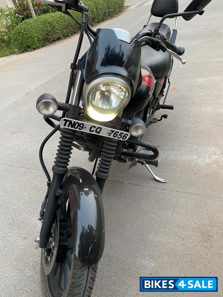 Black Bajaj Avenger Street 220