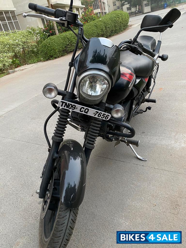 Black Bajaj Avenger Street 220