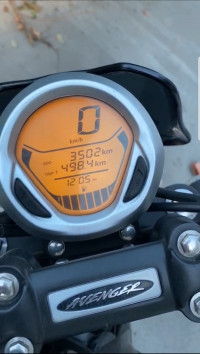 Black Bajaj Avenger Street 220