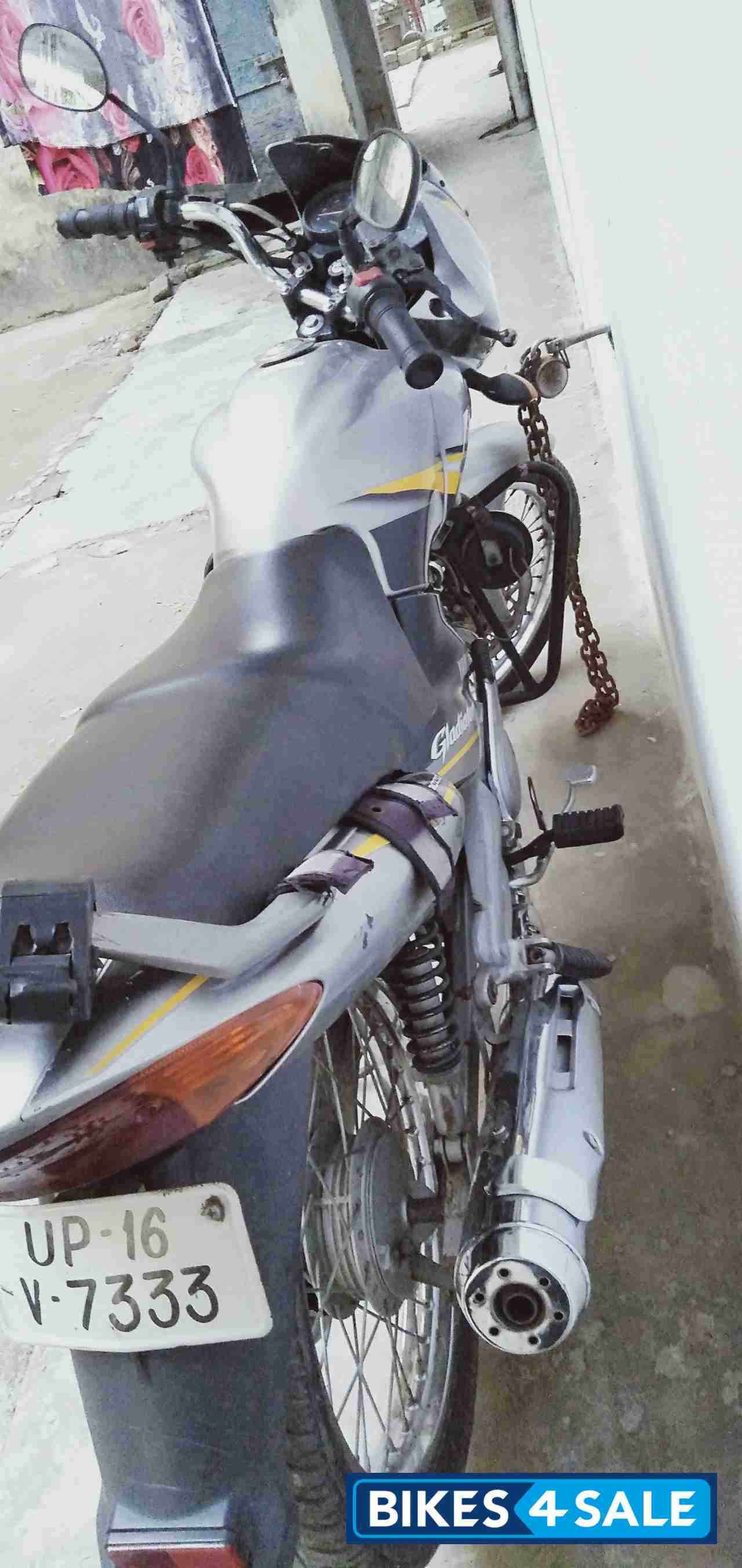 Silver Yamaha Gladiator