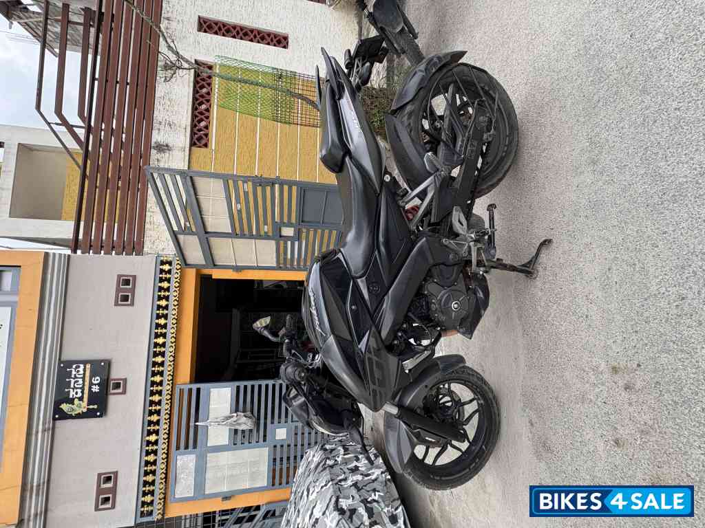 Bajaj Pulsar 200 NS