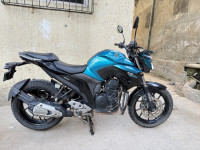 Blue Yamaha FZ25