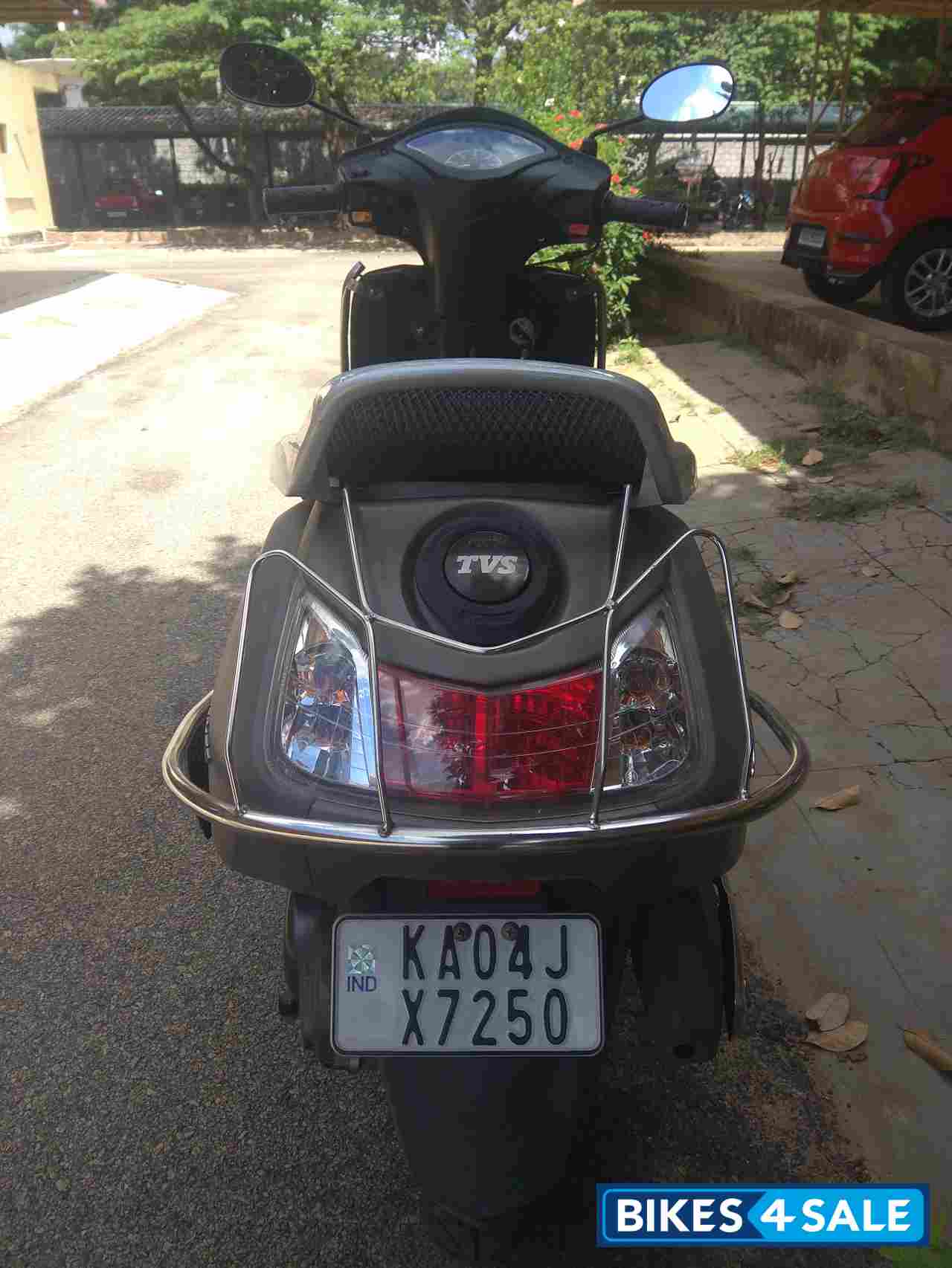 Used 2019 model TVS Jupiter for sale in Bangalore. ID 294921. Titanium