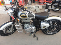 Royal Enfield Bullet 500