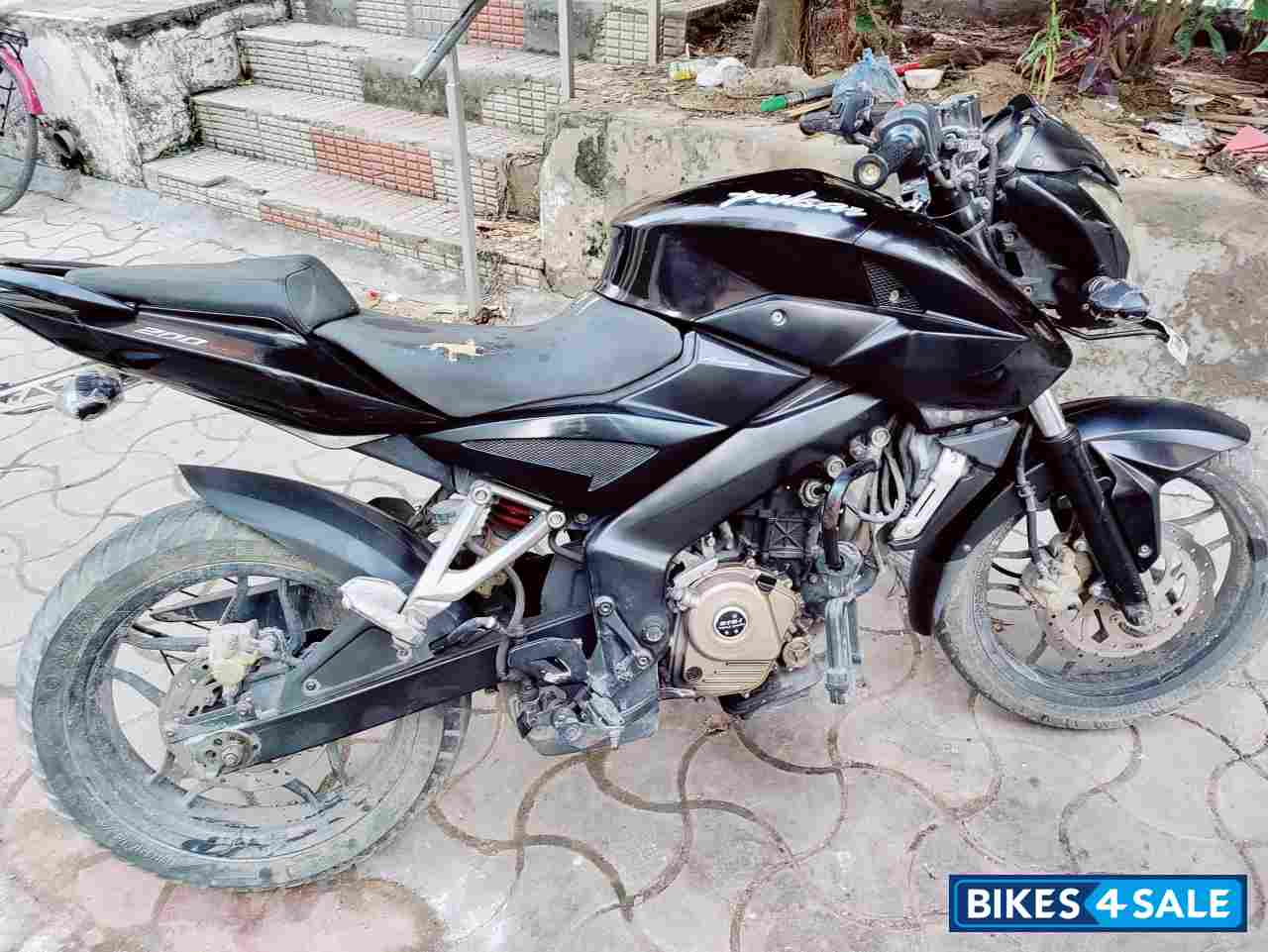 Bajaj Pulsar 200 NS