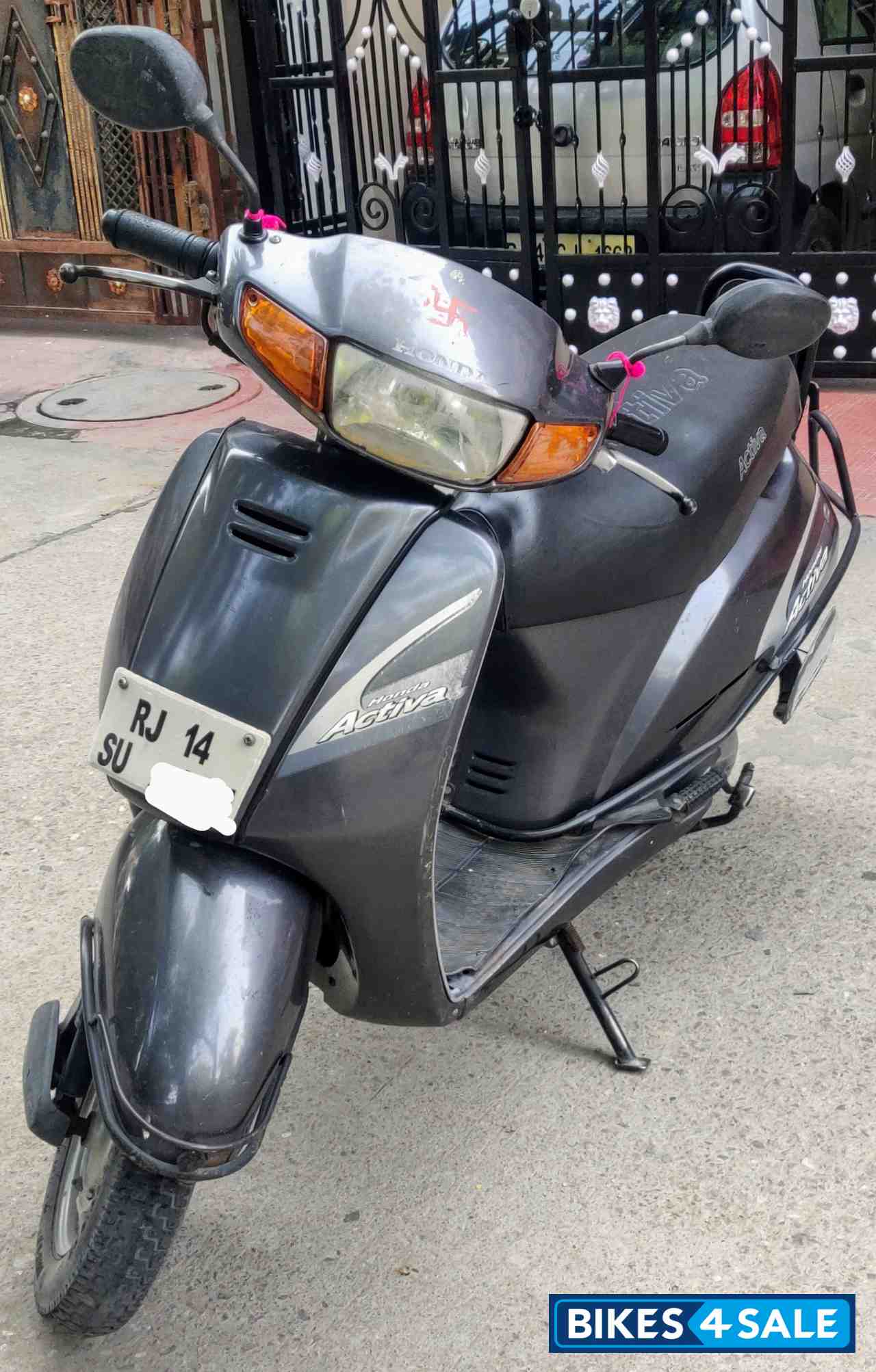 Grey Honda Activa