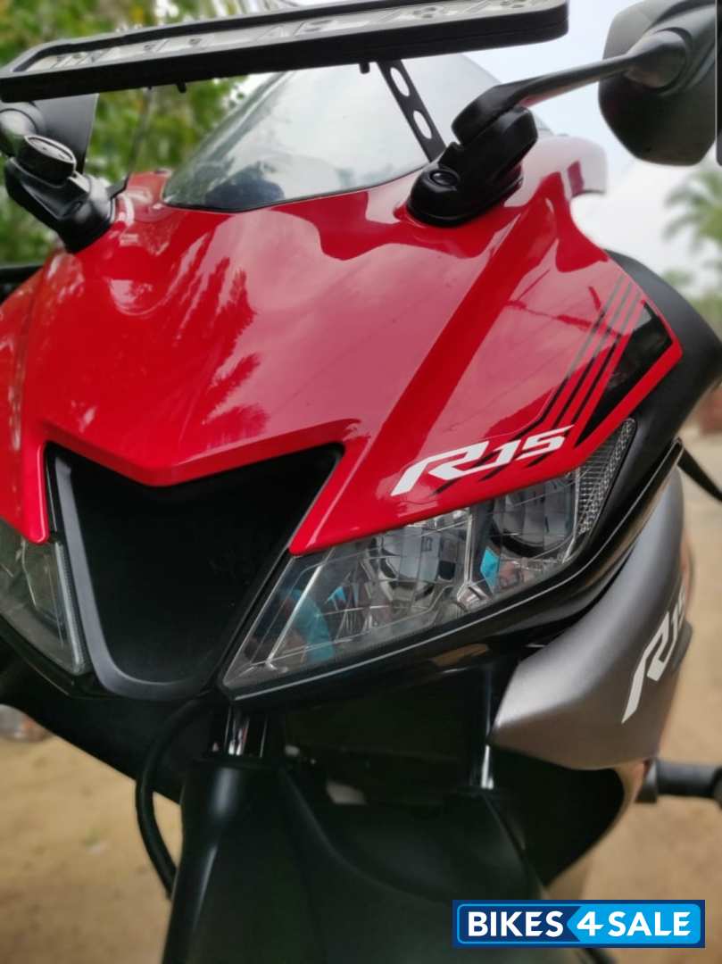 Thunder Grey Yamaha YZF R15 V3