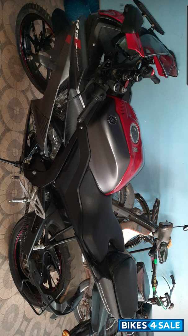 Thunder Grey Yamaha YZF R15 V3