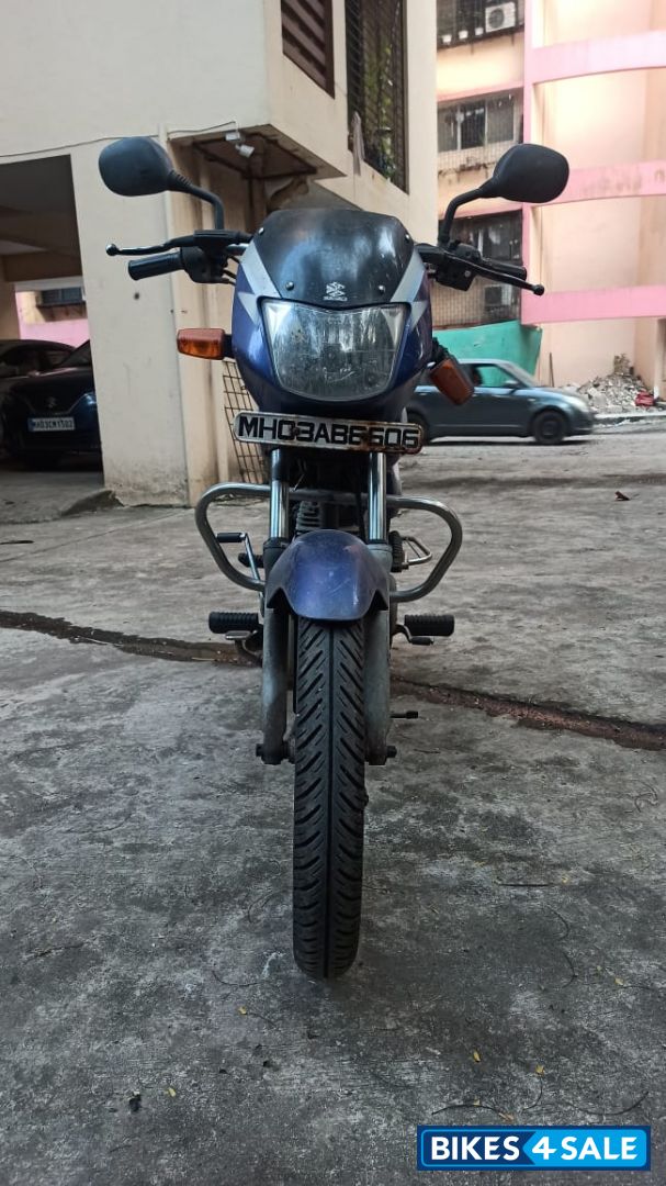 Black Bajaj CT 100