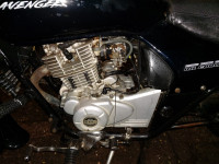Black Bajaj Avenger 220 DTS-i