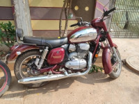 Maroon Jawa Jawa BS6