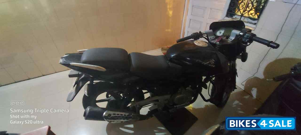 Black Bajaj Pulsar 180 DTSi
