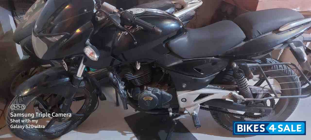 Black Bajaj Pulsar 180 DTSi