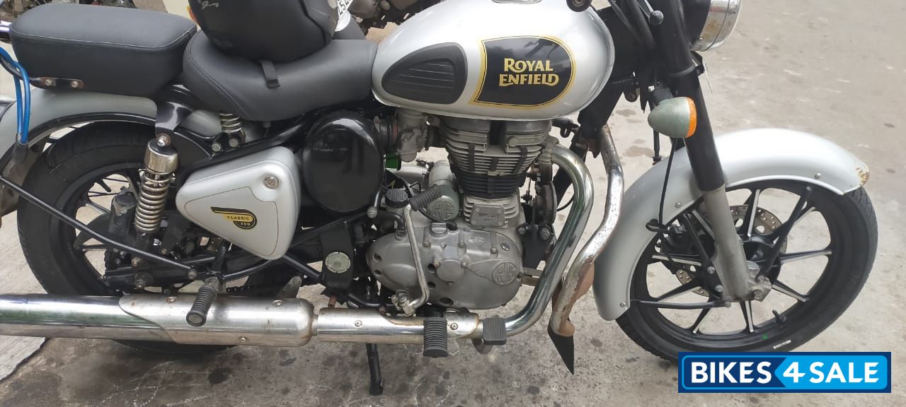 Silver Royal Enfield Classic 350