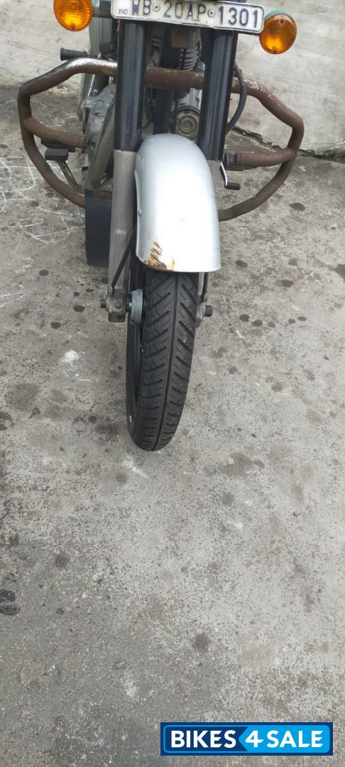 Silver Royal Enfield Classic 350