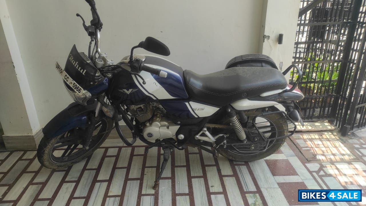 Blue Bajaj V15