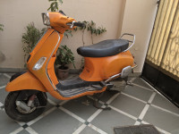 Vespa 125 2015 Model