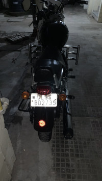 Black Royal Enfield Thunderbird 350