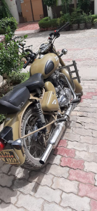 Royal Enfield Classic Desert Storm