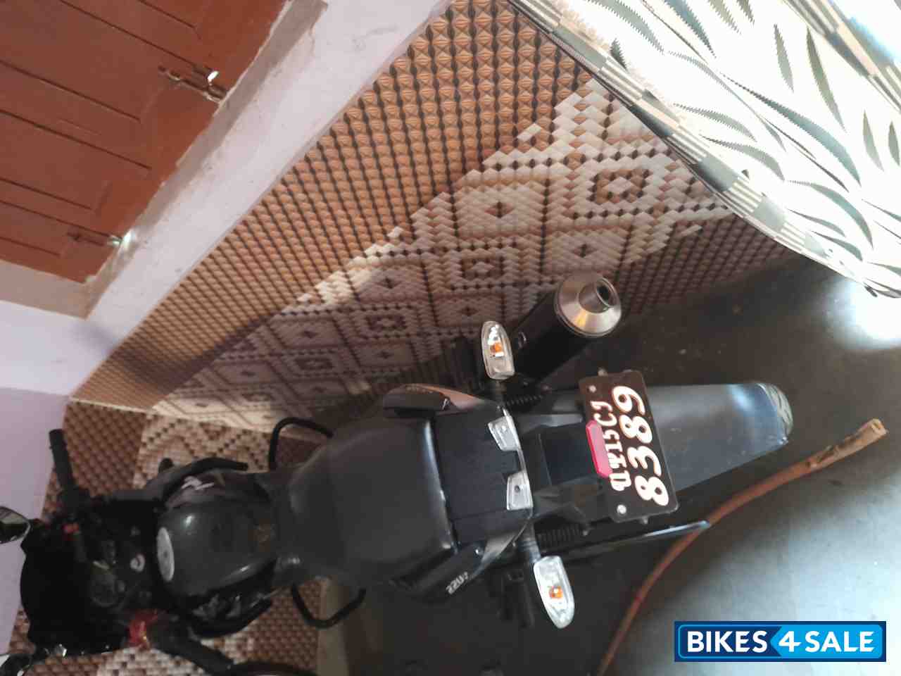 Silver Black Bajaj Pulsar 220F