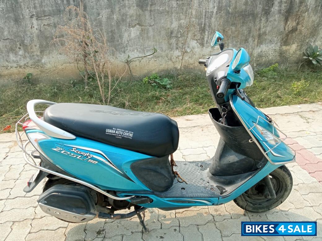 Blue TVS Scooty Zest