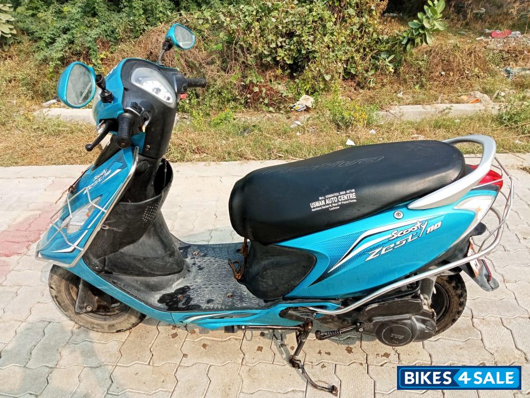 Blue TVS Scooty Zest