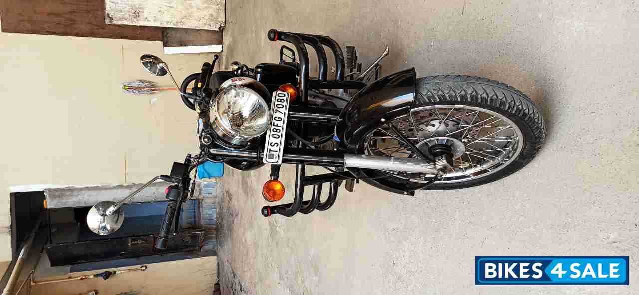 Black Royal Enfield Classic 350