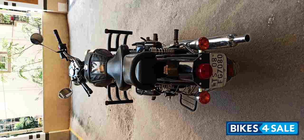 Black Royal Enfield Classic 350 Black Royal Enfield Classic 350