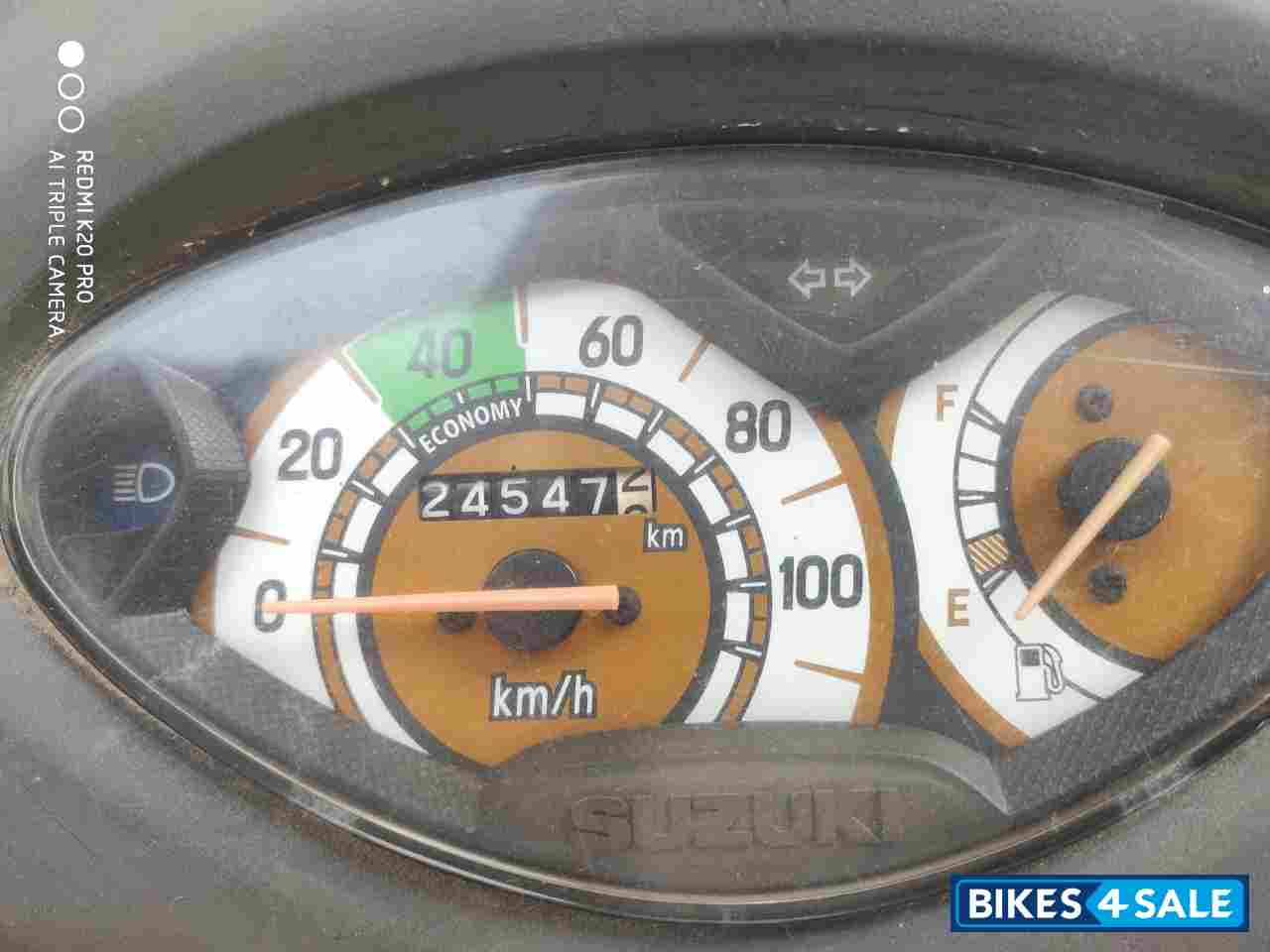 White Suzuki Access 125 Special Edition