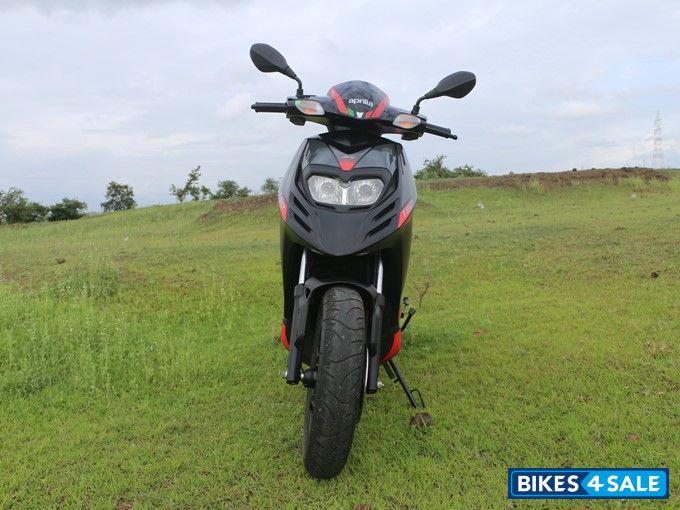 Red&black Aprilia SR 150