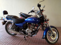 Plasma Blue Bajaj Avenger 220 DTS-i