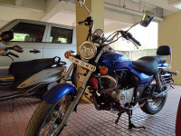 Plasma Blue Bajaj Avenger 220 DTS-i