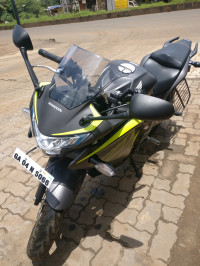 Green Stripping Honda CBR 250R ABS