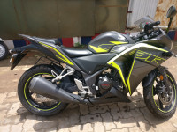 Green Stripping Honda CBR 250R ABS