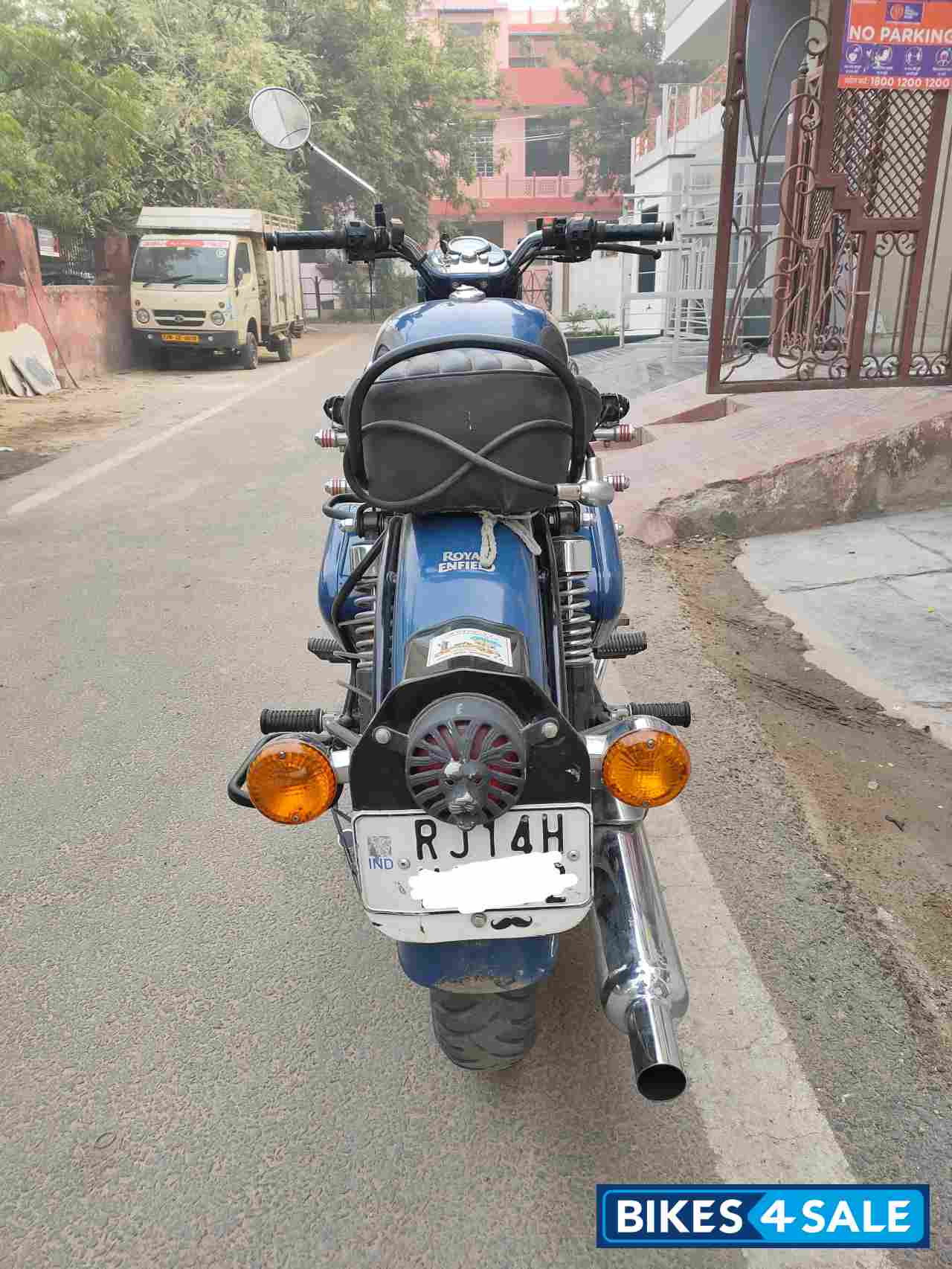 Blue Royal Enfield Classic 350
