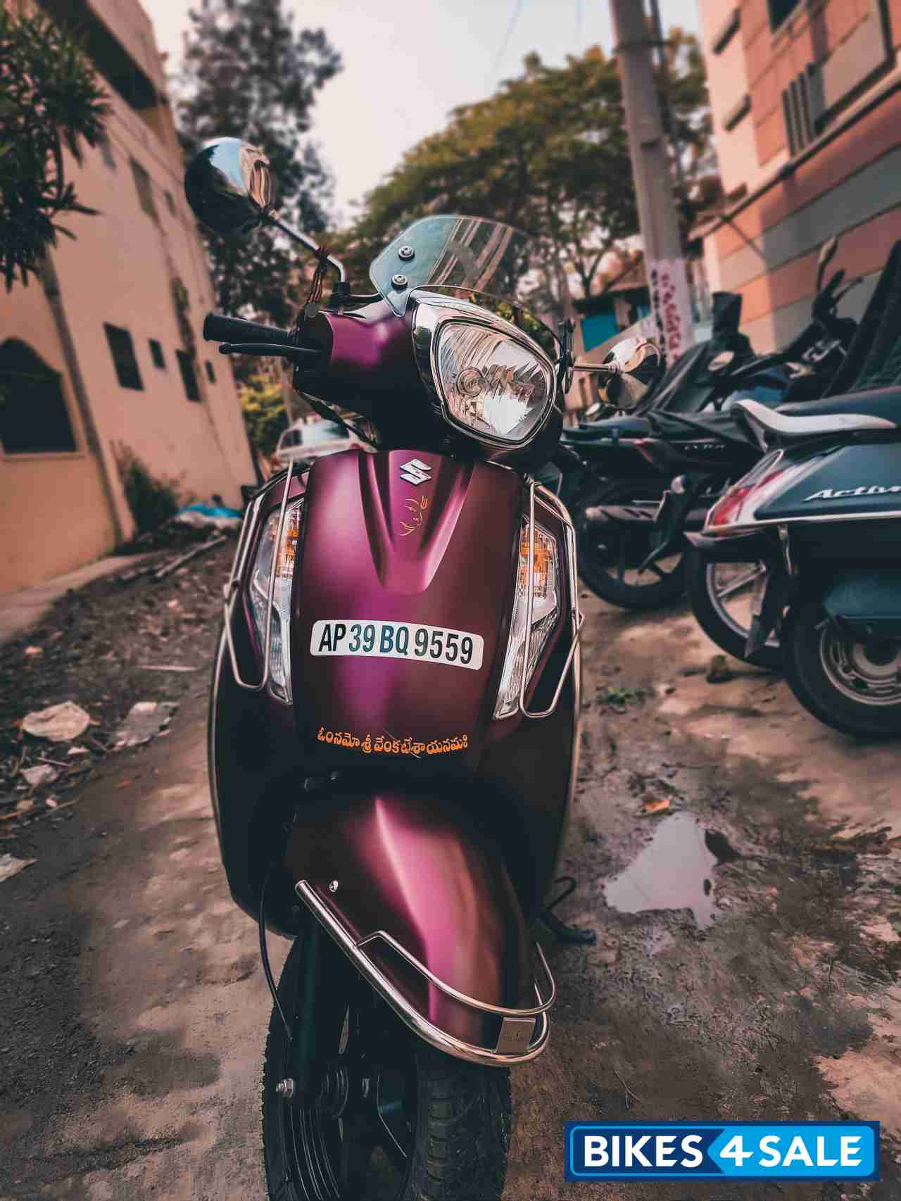 suzuki access 125 showroom