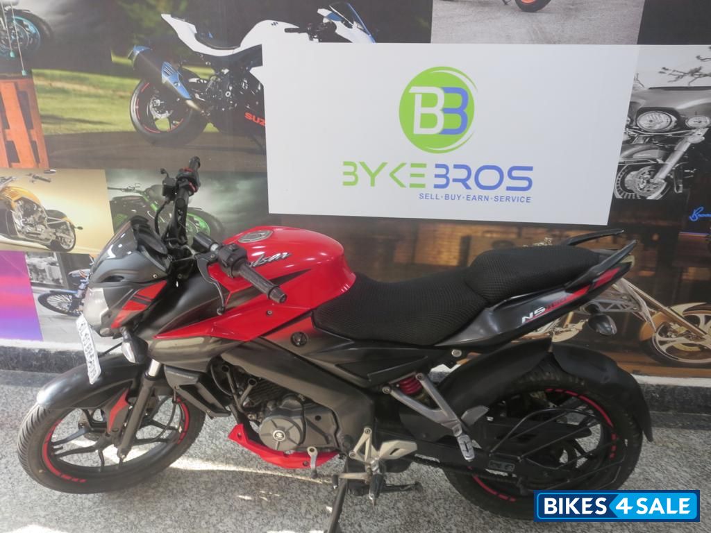 Bajaj Pulsar NS 160